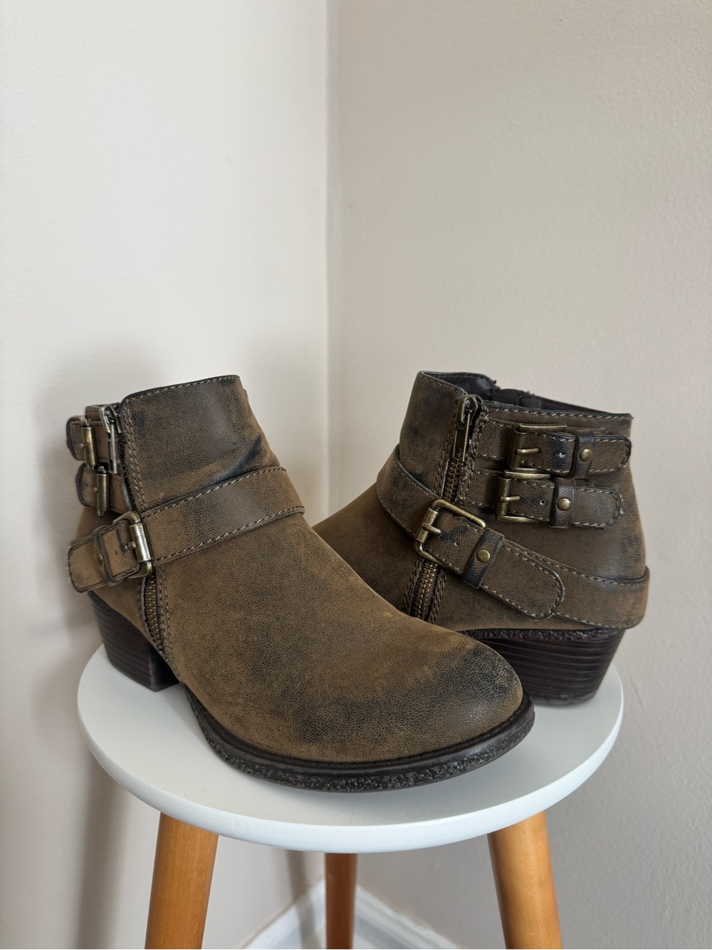 Sonoma Distressed Brown Buckle Strap Ankle Boots